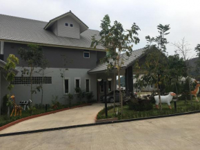 Отель Sangchan Garden at Kaeng Krachan  Каенг Крачан 